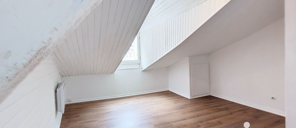 Immeuble de 103 m² à Poitiers (86000)