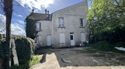 Building in Combs-la-Ville (77380) of 186 m²