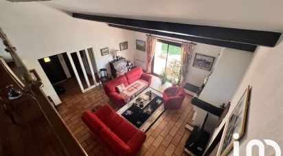 Traditional house 7 rooms of 175 m² in Châteauneuf-le-Rouge (13790)