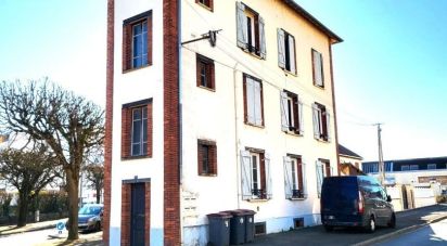 Building in Montereau-Fault-Yonne (77130) of 294 m²