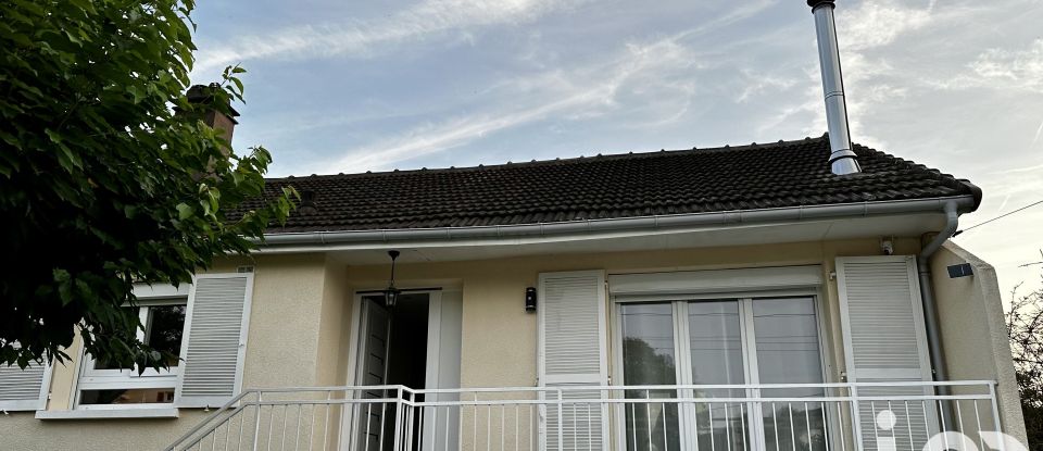 Maison 6 pièces de 120 m² à Villecresnes (94440)