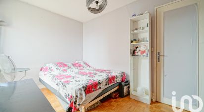 Appartement 3 pièces de 68 m² à Ivry-sur-Seine (94200)