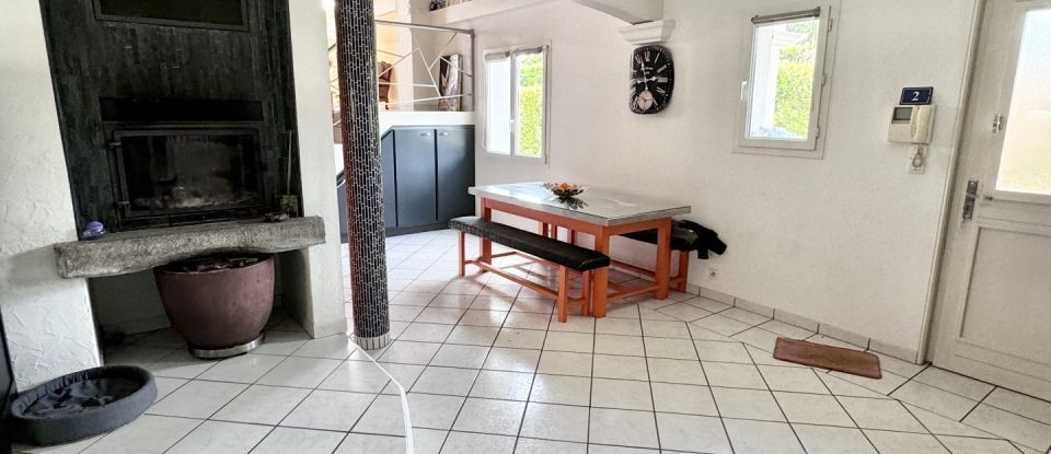 Traditional house 6 rooms of 204 m² in Monistrol-sur-Loire (43120)