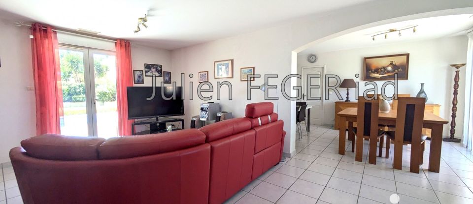 Traditional house 6 rooms of 121 m² in Ponteilla (66300)