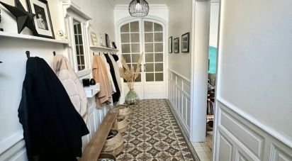 Maison 8 pièces de 210 m² à Ruelle-sur-Touvre (16600)