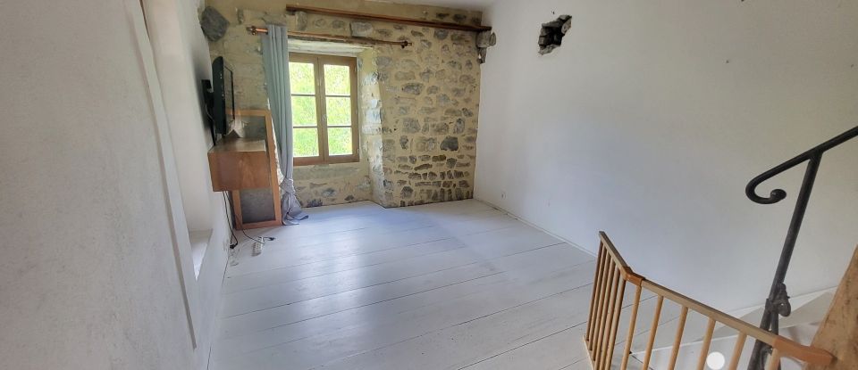 Maison 5 pièces de 78 m² à Rosans (05150)