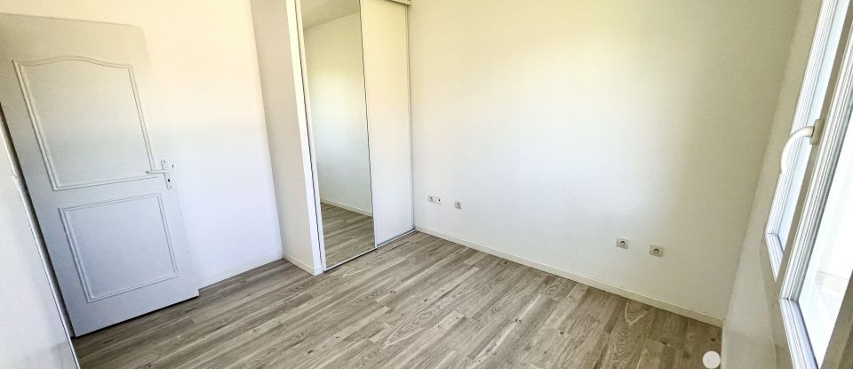 Maison 5 pièces de 128 m² à Berson (33390)