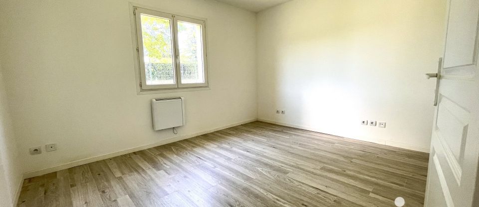 Maison 5 pièces de 128 m² à Berson (33390)