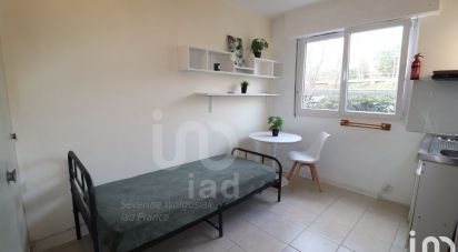 Studio 1 room of 11 m² in Antony (92160)