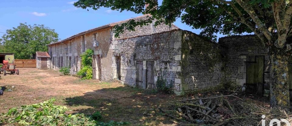 House 3 rooms of 97 m² in Vézières (86120)