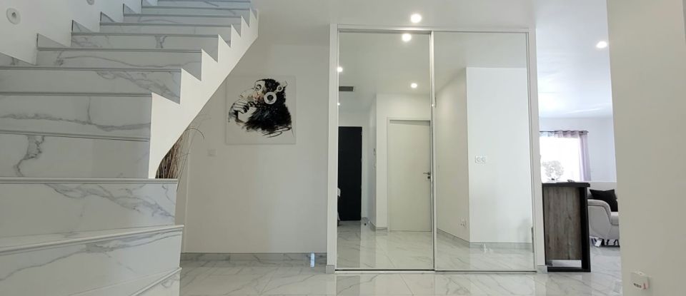 Maison 6 pièces de 178 m² à Narbonne (11100)