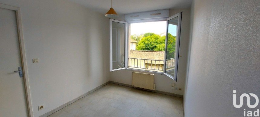 Apartment 2 rooms of 32 m² in Poitiers (86000)