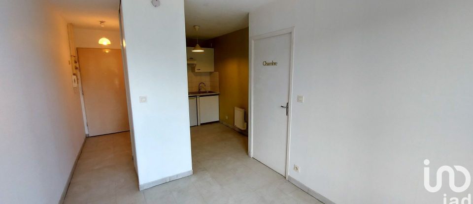 Apartment 2 rooms of 32 m² in Poitiers (86000)