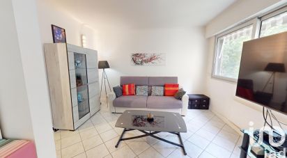 Apartment 4 rooms of 100 m² in Vaux-le-Pénil (77000)