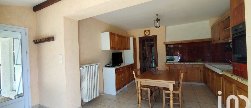 Village house 5 rooms of 130 m² in Grosbreuil (85440)