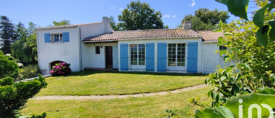 Maison de village 5 pièces de 130 m² à Grosbreuil (85440)