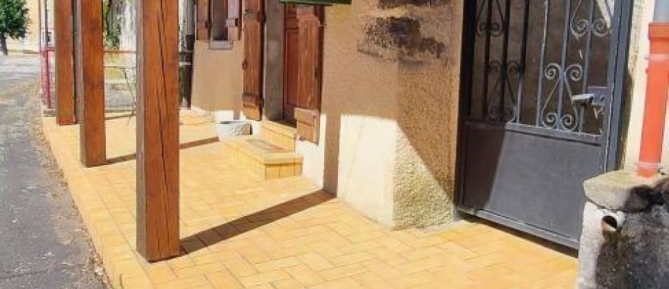 Village house 3 rooms of 69 m² in Mazeyrat-d'Allier (43300)