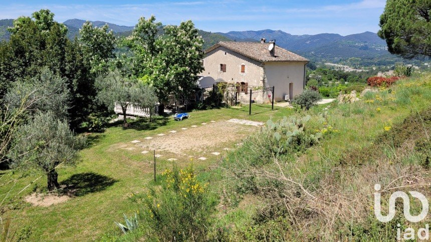 Country house 6 rooms of 170 m² in Saint-Bonnet-de-Salendrinque (30460)