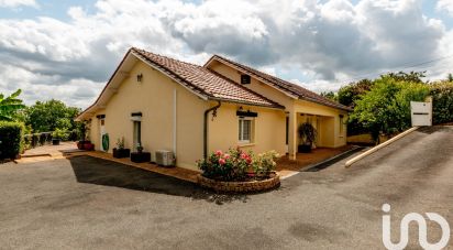 House 6 rooms of 193 m² in Saint-Astier (24110)