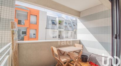 Apartment 4 rooms of 95 m² in Paris (75020)