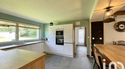 Maison 6 pièces de 165 m² à Laslades (65350)