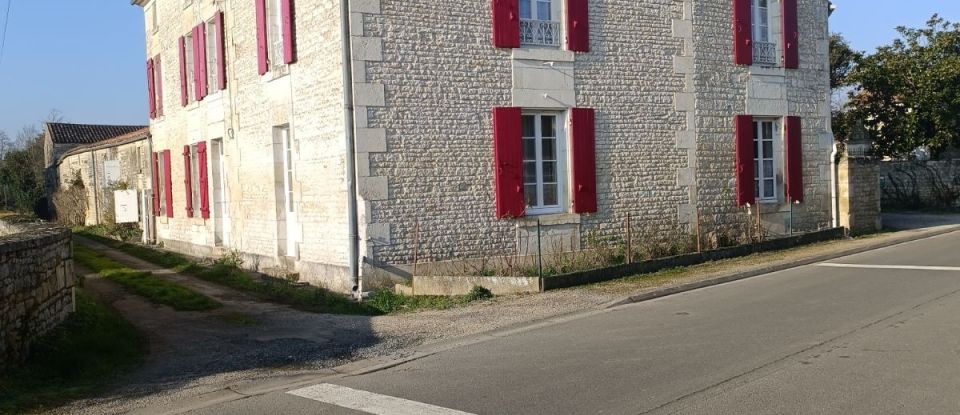 Maison de campagne 10 pièces de 245 m² à Nieul-sur-l'Autise (85240)