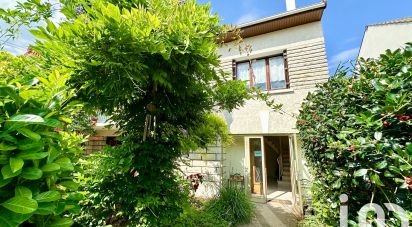 Traditional house 5 rooms of 157 m² in Noisy-le-Grand (93160)