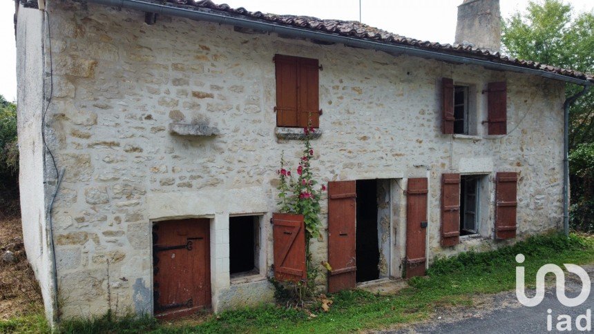 Maison 5 pièces de 109 m² à Feuillade (16380)