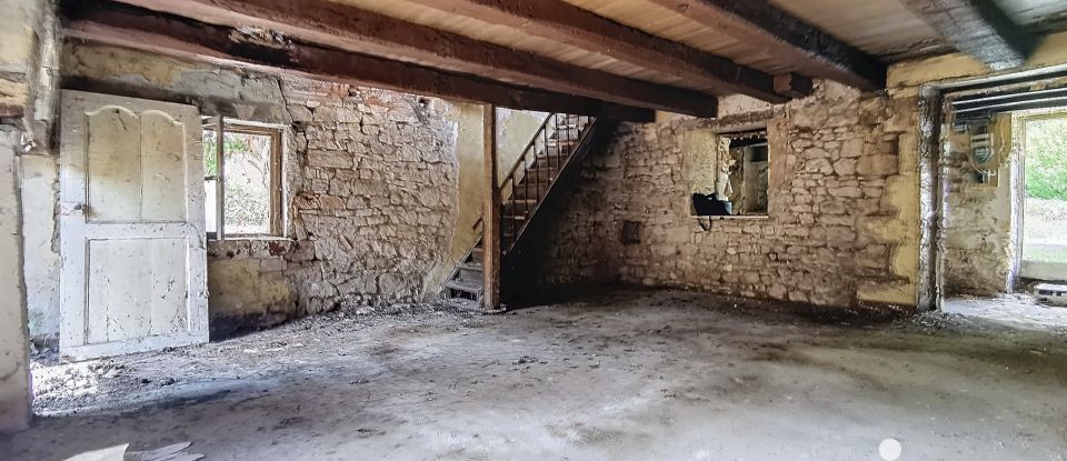 Maison 5 pièces de 109 m² à Feuillade (16380)