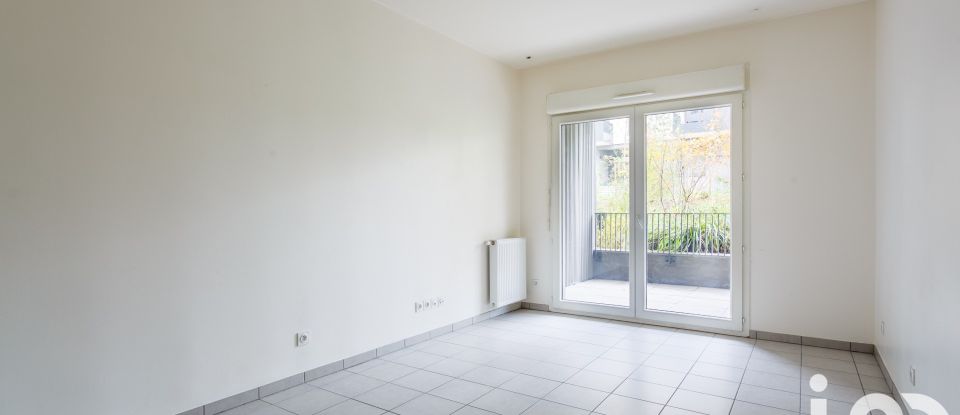 Apartment 2 rooms of 38 m² in Rillieux-la-Pape (69140)