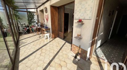 House 6 rooms of 138 m² in Parthenay (79200)