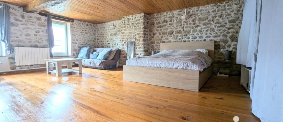 Maison 3 pièces de 85 m² à Saint-Vaury (23320)