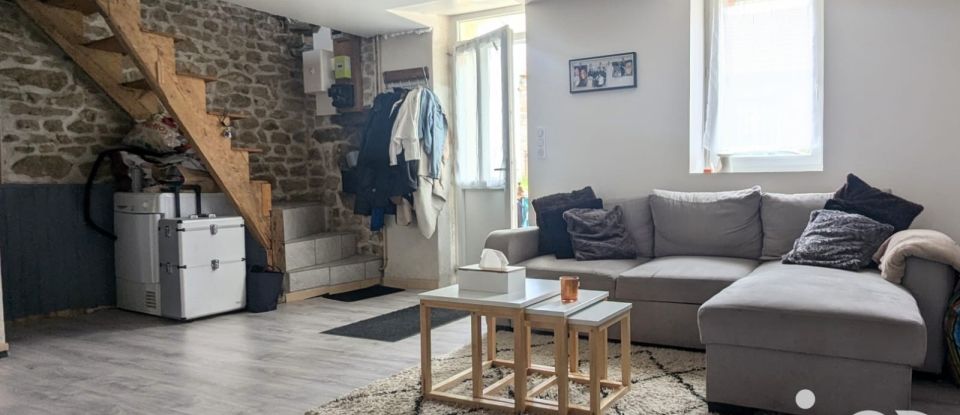 Maison 3 pièces de 85 m² à Saint-Vaury (23320)