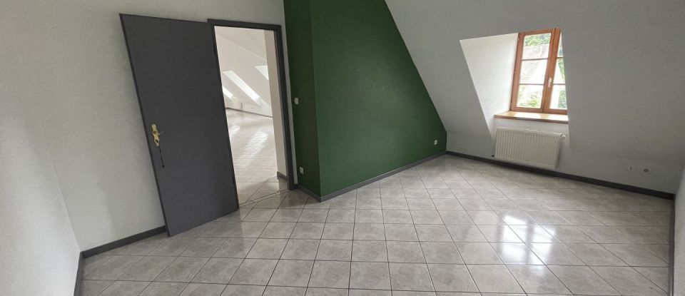 Appartement 5 pièces de 111 m² à Husseren-Wesserling (68470)