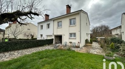 House 5 rooms of 85 m² in Saint-Céré (46400)