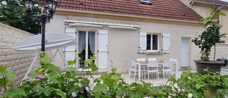 House 4 rooms of 107 m² in Sevran (93270)