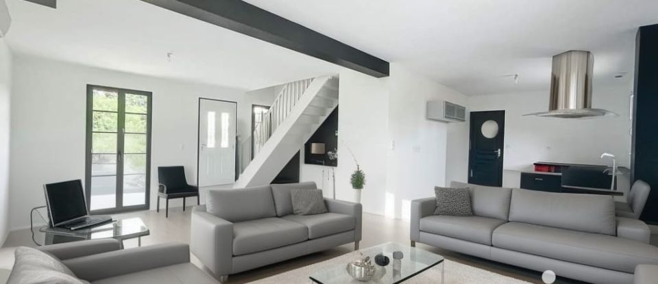 Maison 5 pièces de 110 m² à Saint-Aignan (41110)