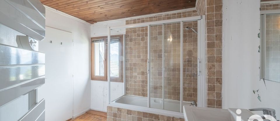 Maison 9 pièces de 197 m² à Huez (38750)