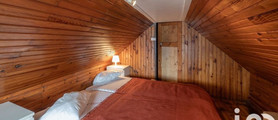 Maison 9 pièces de 197 m² à Huez (38750)