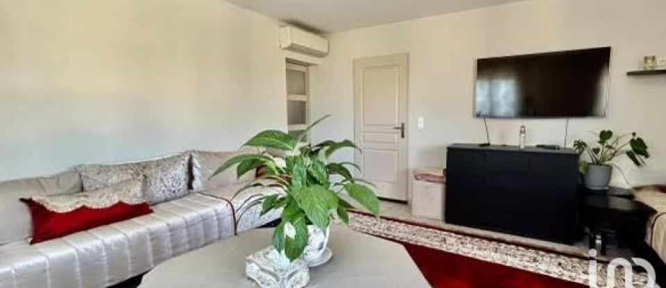 Maison 5 pièces de 134 m² à Beaucaire (30300)