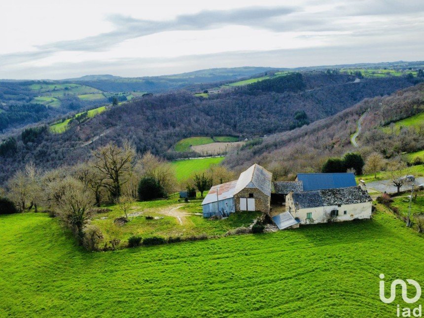 Maison 5 pièces de 85 m² à Saint-Just-sur-Viaur (12800)