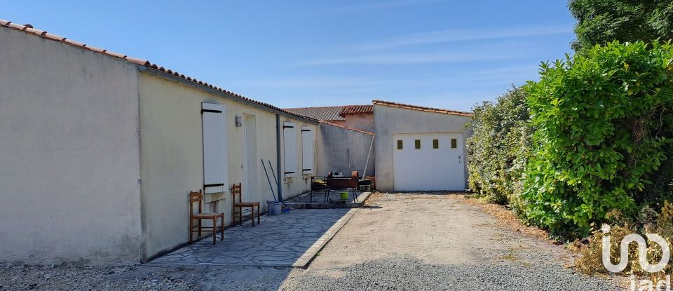 Maison traditionnelle 5 pièces de 107 m² à Médis (17600)