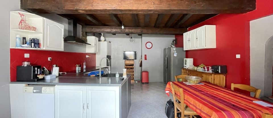 Maison 6 pièces de 201 m² à - (79110)