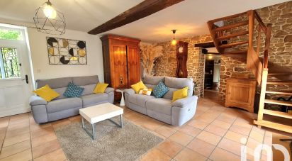 Country house 7 rooms of 135 m² in Ambrières-les-Vallées (53300)