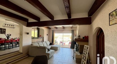 Maison traditionnelle 8 pièces de 192 m² à Sanary-sur-Mer (83110)