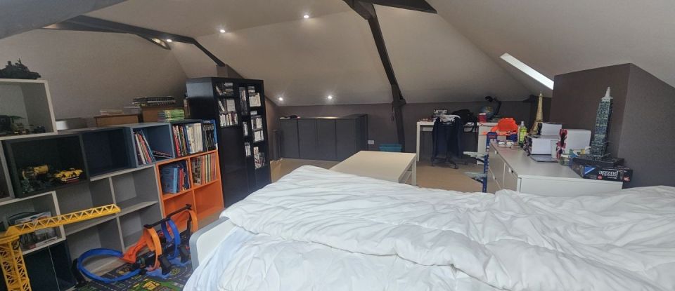 Maison 6 pièces de 159 m² à Rolleville (76133)