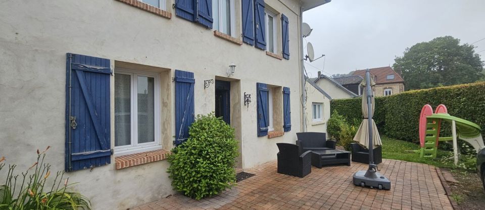 Maison 6 pièces de 159 m² à Rolleville (76133)