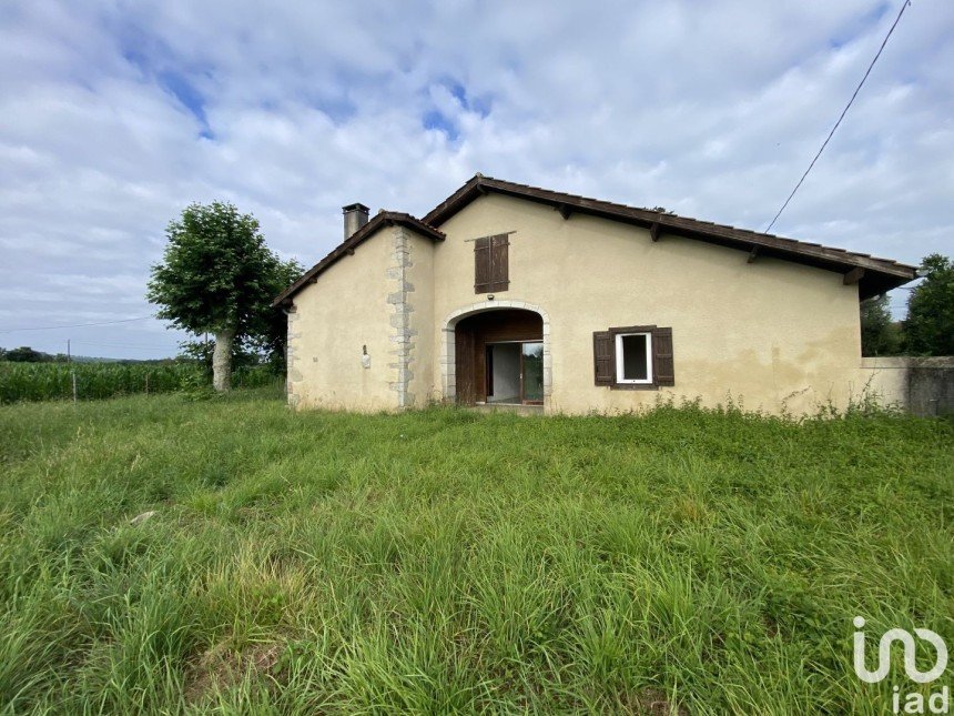 Maison 5 pièces de 113 m² à Saint-Pé-de-Léren (64270)