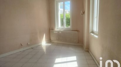 House 3 rooms of 53 m² in Royan (17200)