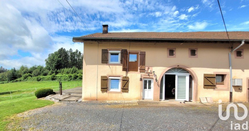 Ferme 4 pièces de 110 m² à Barbey-Seroux (88640)